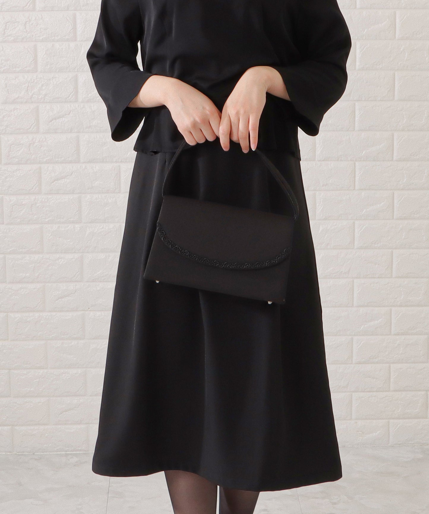 スタンドカラージャケット&セミフレアフェイクレイヤードワンピースセットアップ