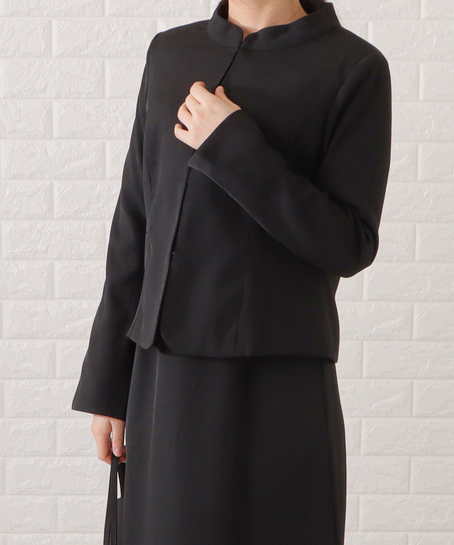 スタンドカラージャケット&セミフレアフェイクレイヤードワンピースセットアップ