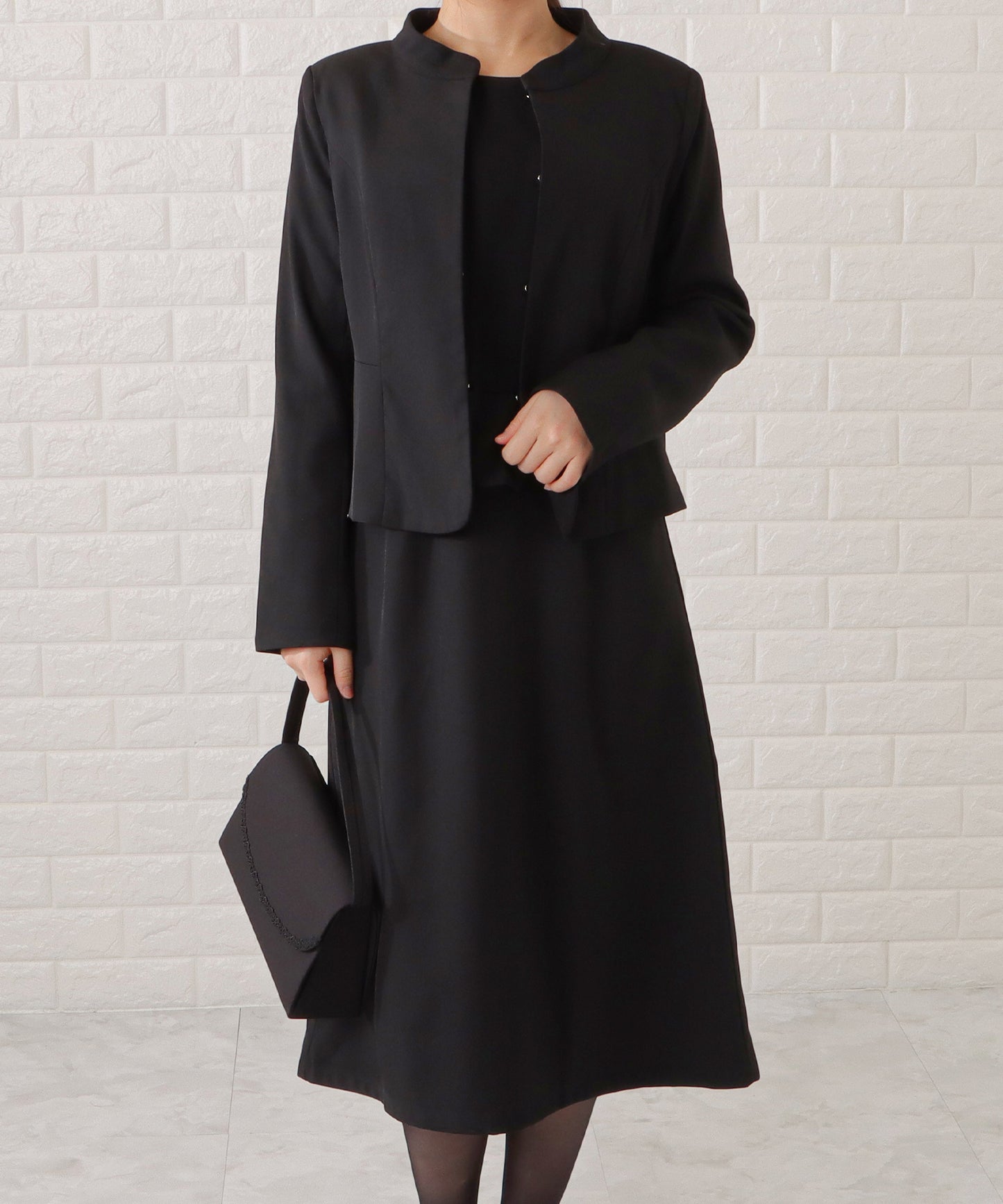 スタンドカラージャケット&セミフレアフェイクレイヤードワンピースセットアップ