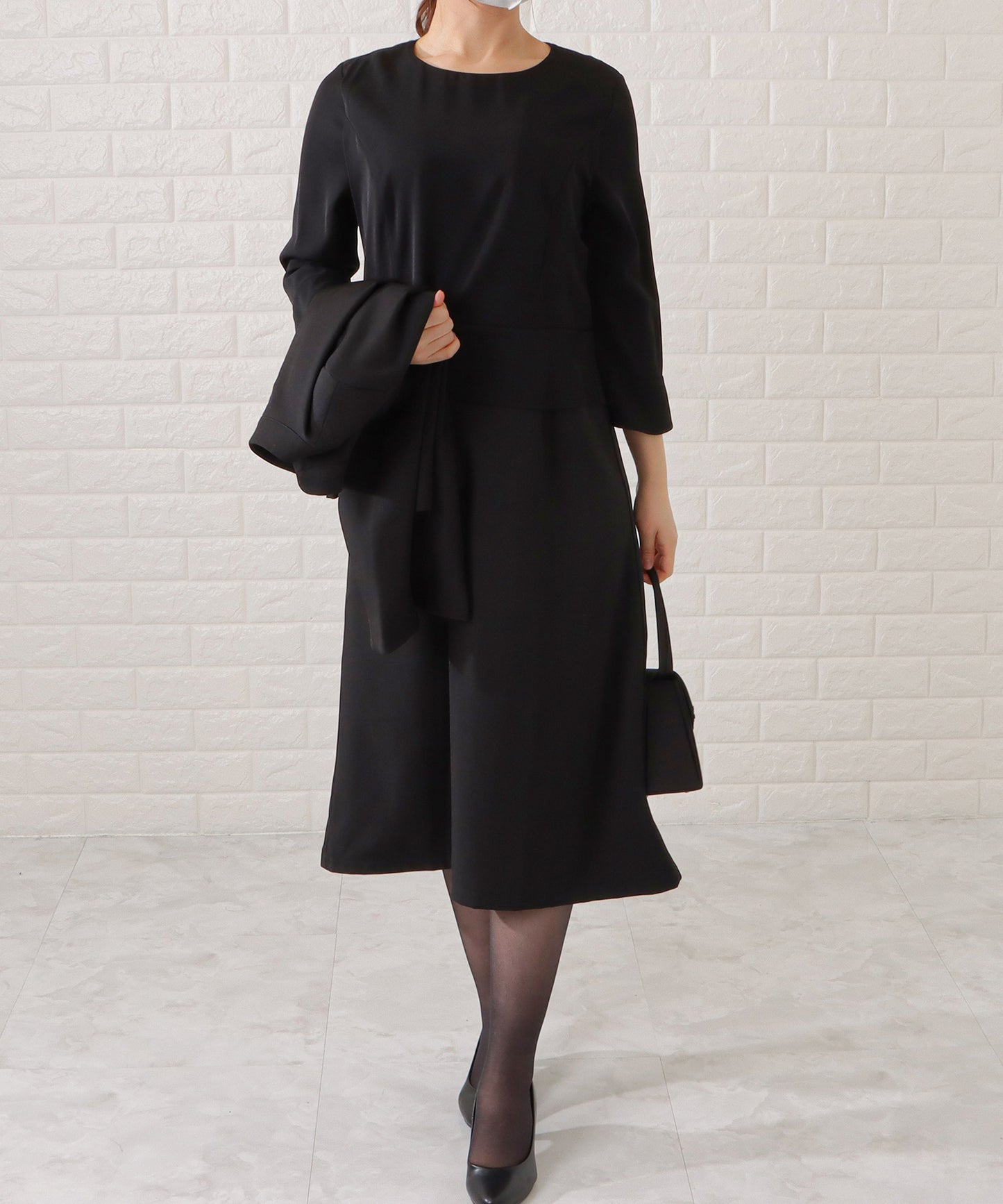 スタンドカラージャケット&セミフレアフェイクレイヤードワンピースセットアップ