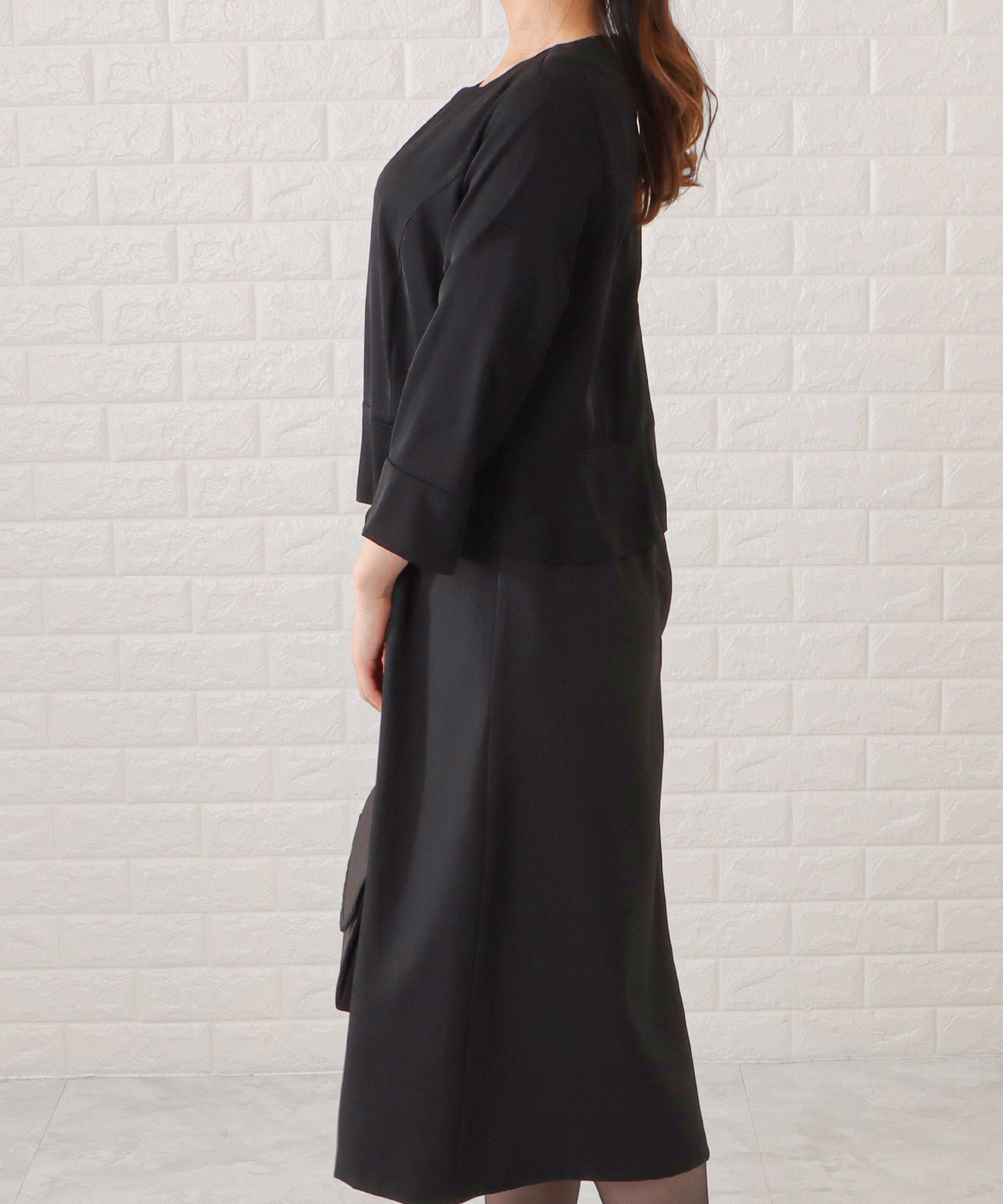 スタンドカラージャケット&セミフレアフェイクレイヤードワンピースセットアップ