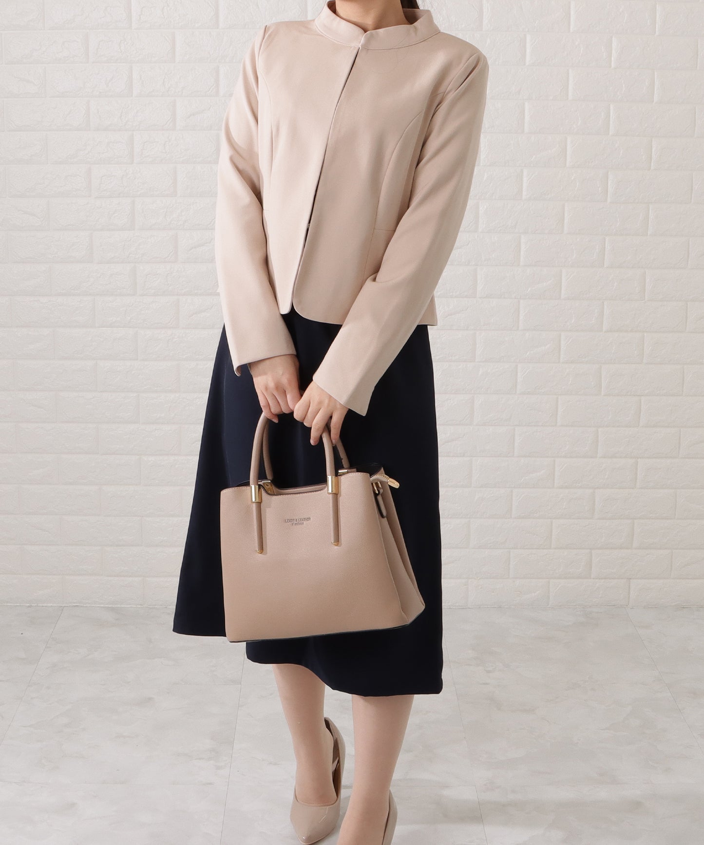 スタンドカラージャケット&セミフレアフェイクレイヤードワンピースセットアップ