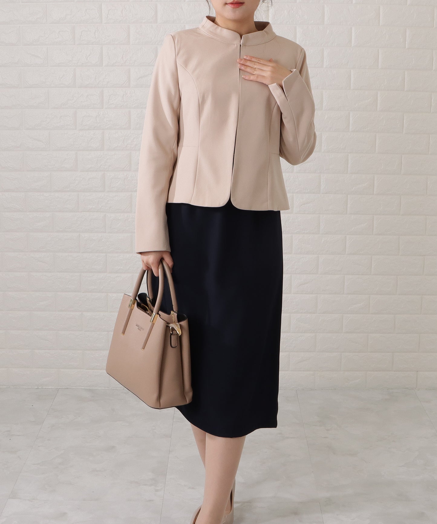 スタンドカラージャケット&セミフレアフェイクレイヤードワンピースセットアップ