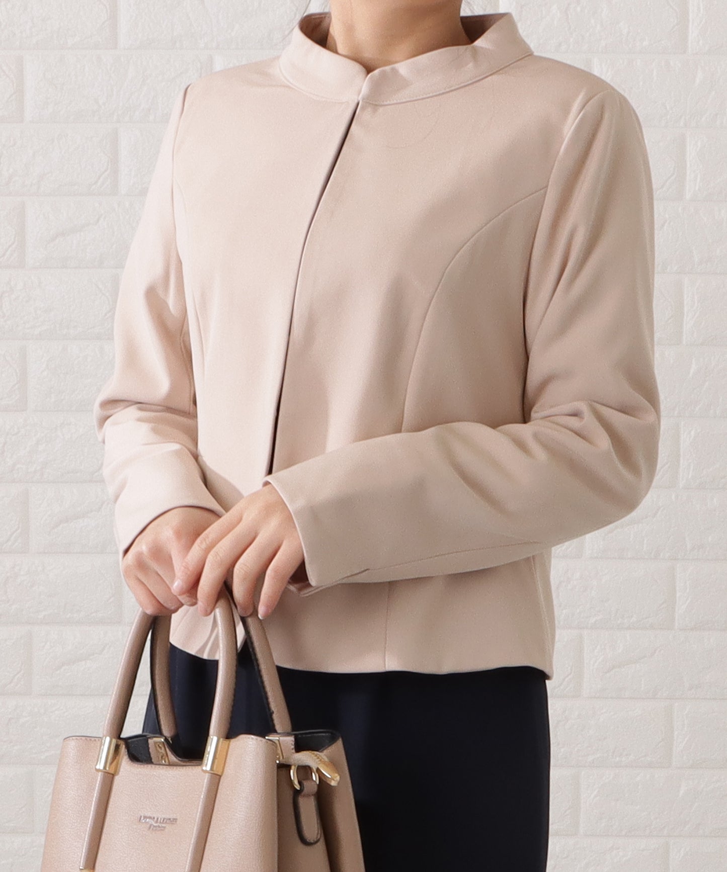 スタンドカラージャケット&セミフレアフェイクレイヤードワンピースセットアップ