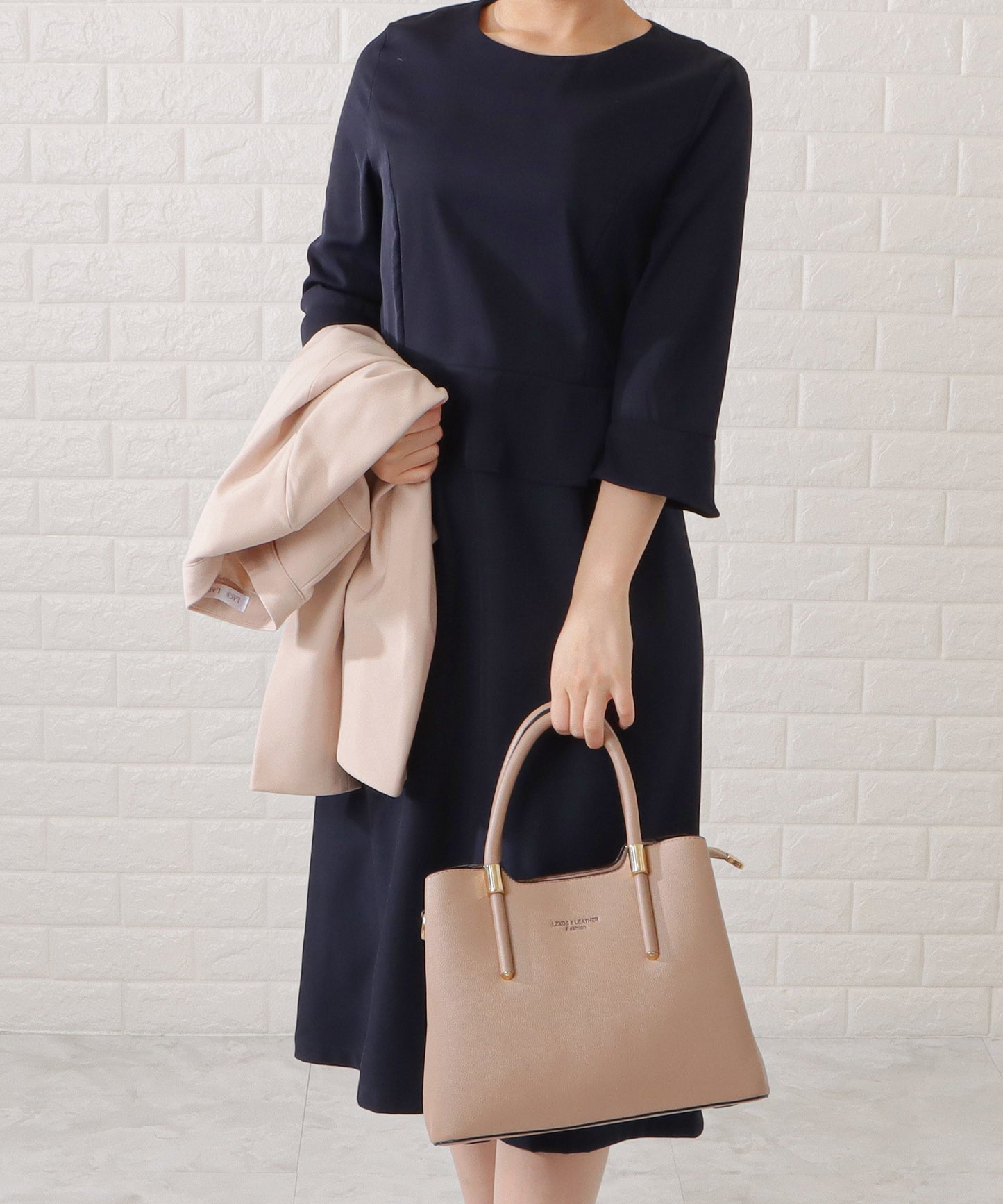 スタンドカラージャケット&セミフレアフェイクレイヤードワンピースセットアップ