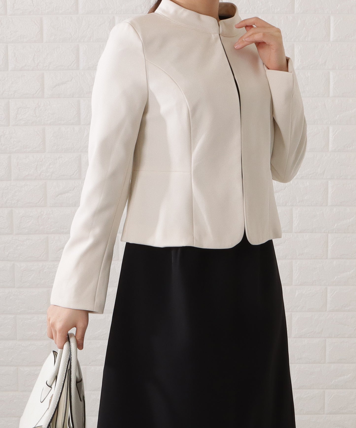 スタンドカラージャケット&セミフレアフェイクレイヤードワンピースセットアップ