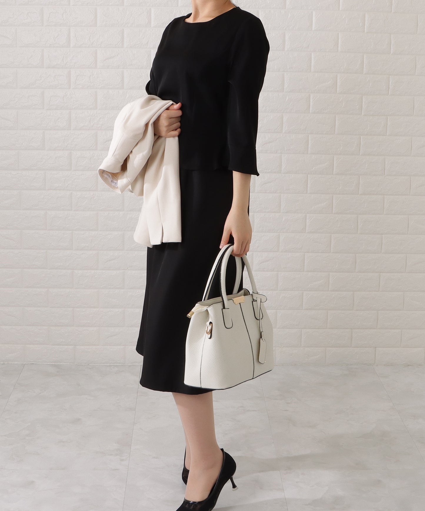 スタンドカラージャケット&セミフレアフェイクレイヤードワンピースセットアップ