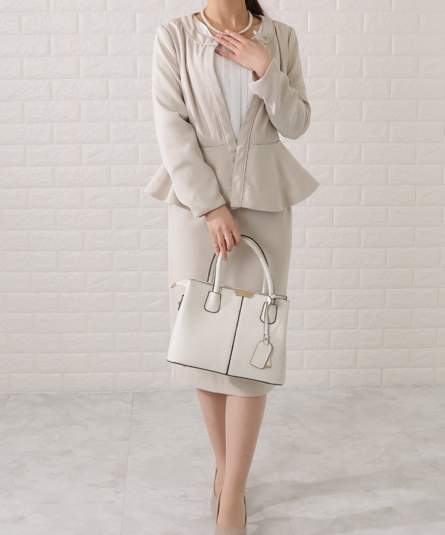 リバーシブルペプラムジャケット&スカートセットアップ