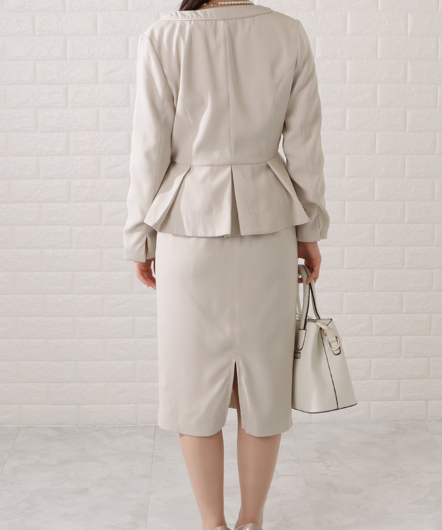 リバーシブルペプラムジャケット&スカートセットアップ