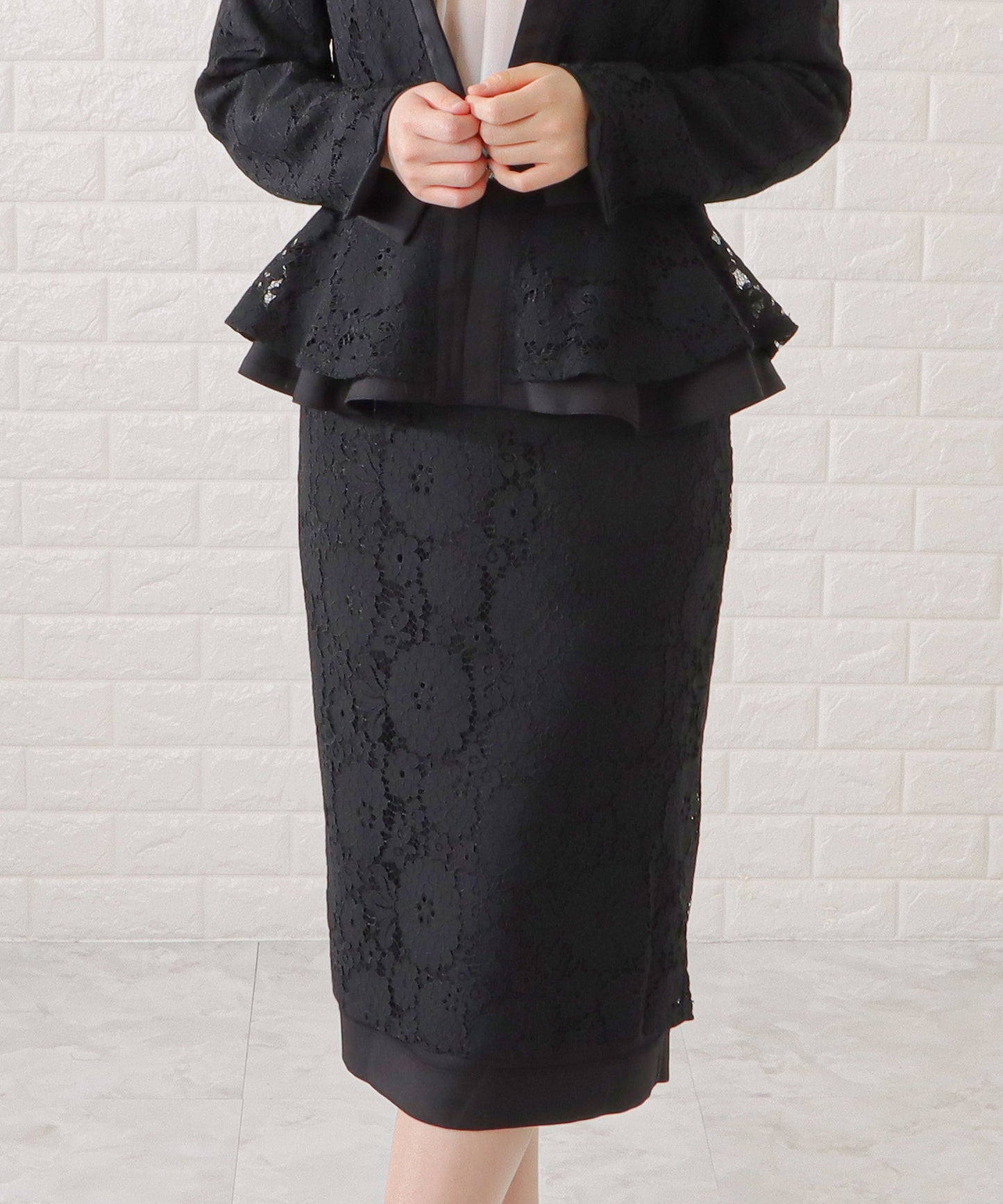 リバーシブルペプラムジャケット&スカートセットアップ