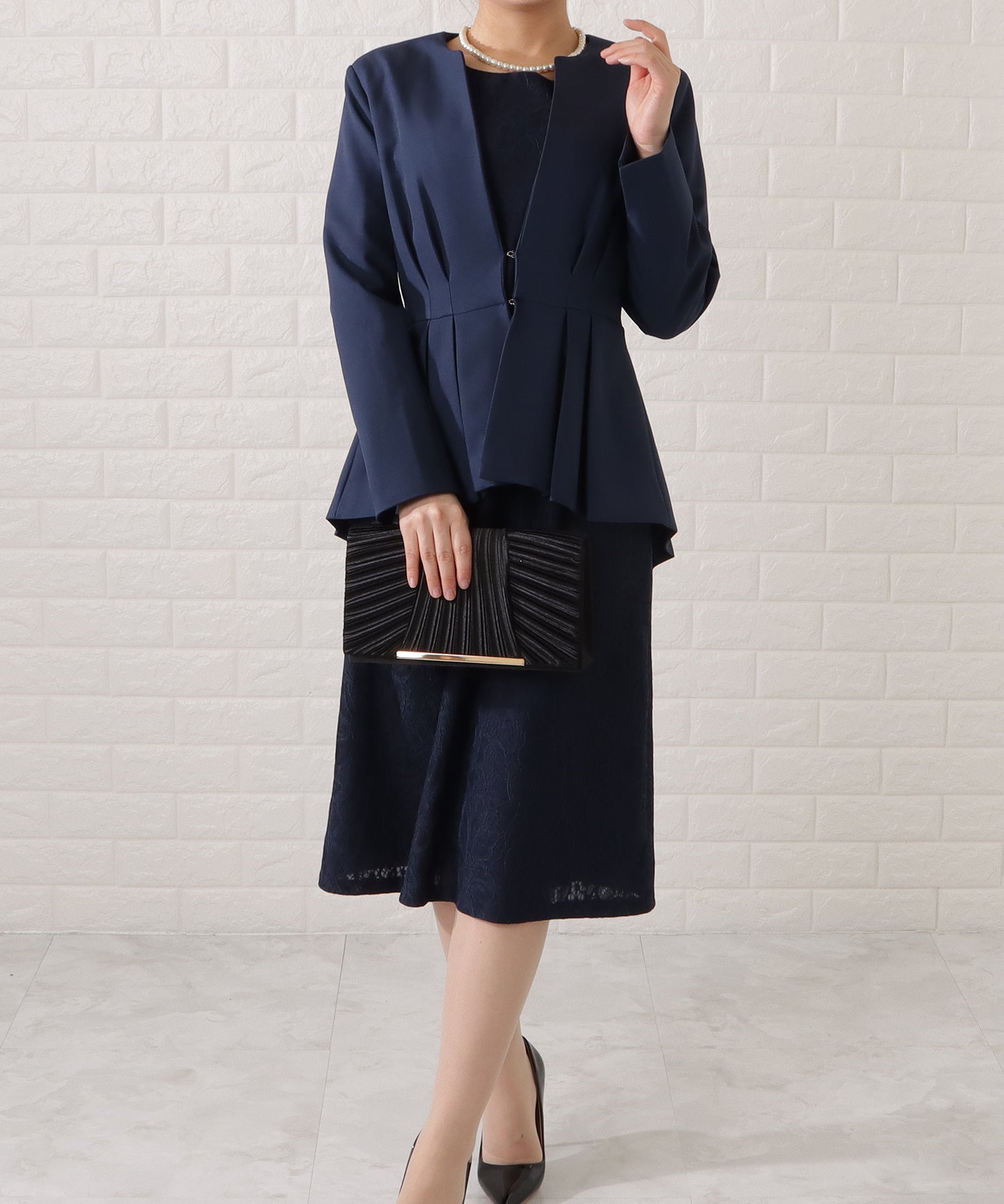 タックペプラムジャケット&レースワンピースセットアップ