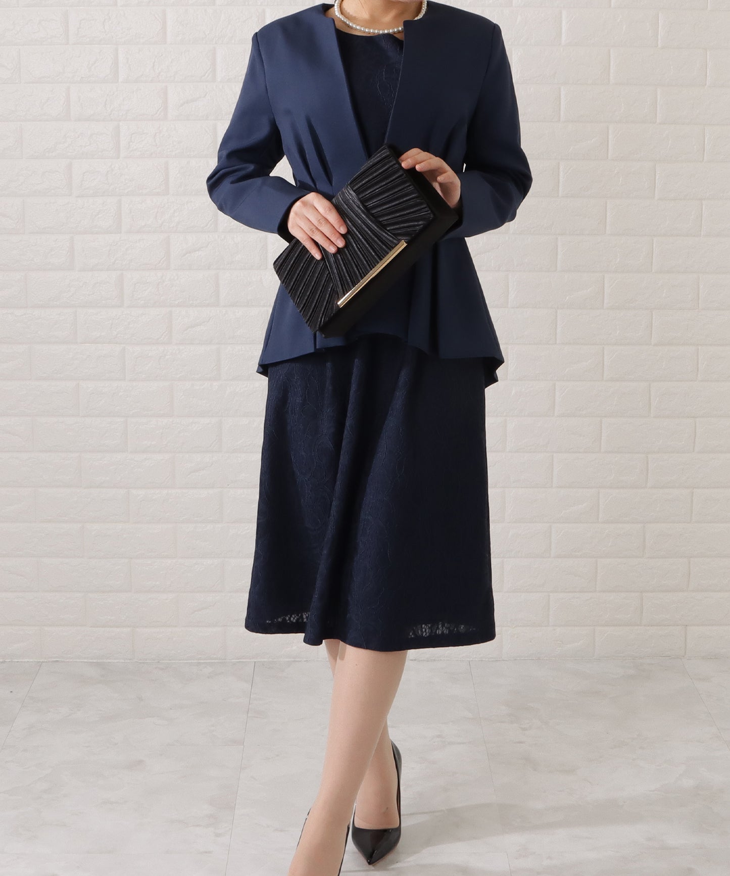 タックペプラムジャケット&レースワンピースセットアップ