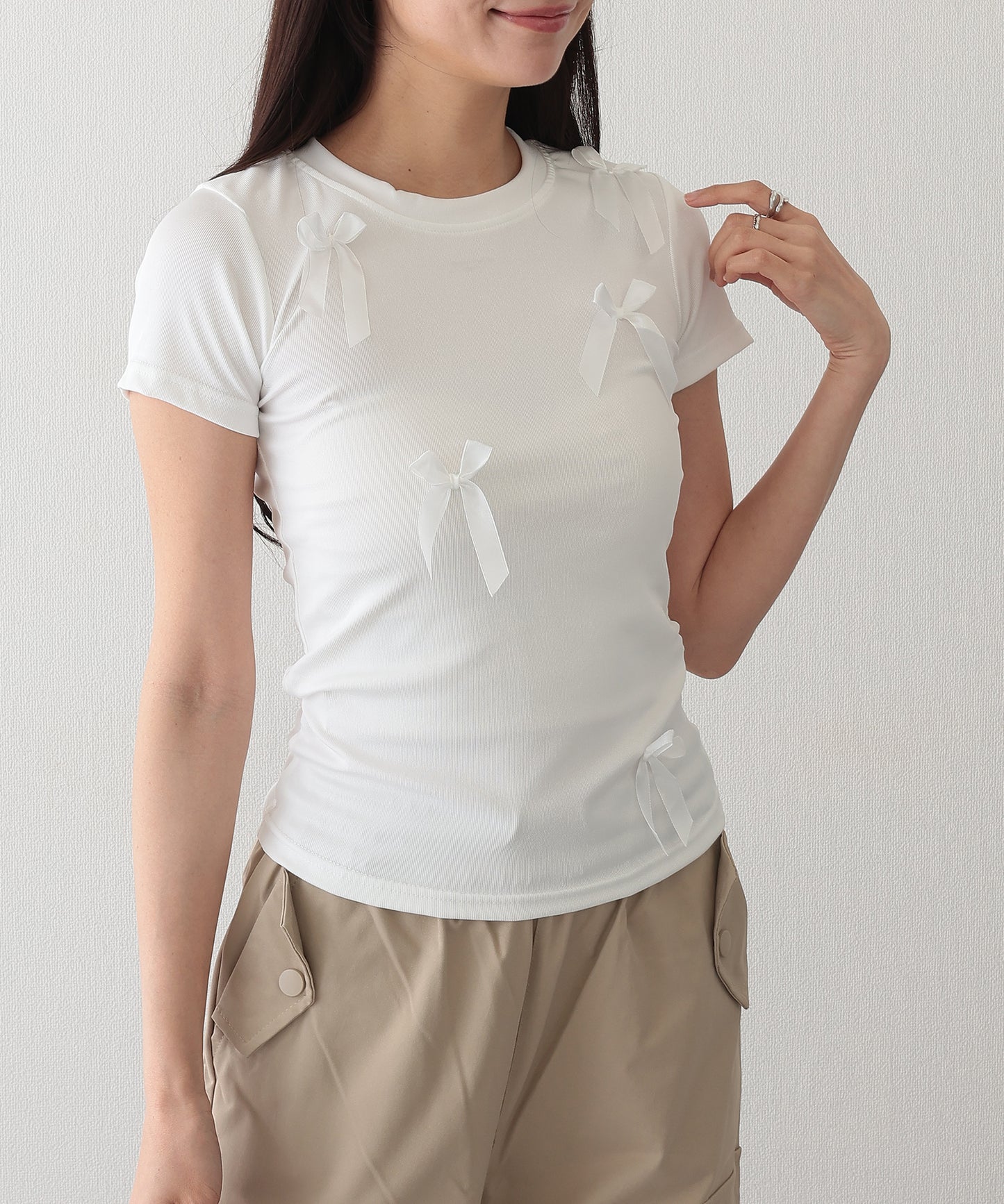 サテンリボン クルーネック 半袖 デザイン Tシャツ
