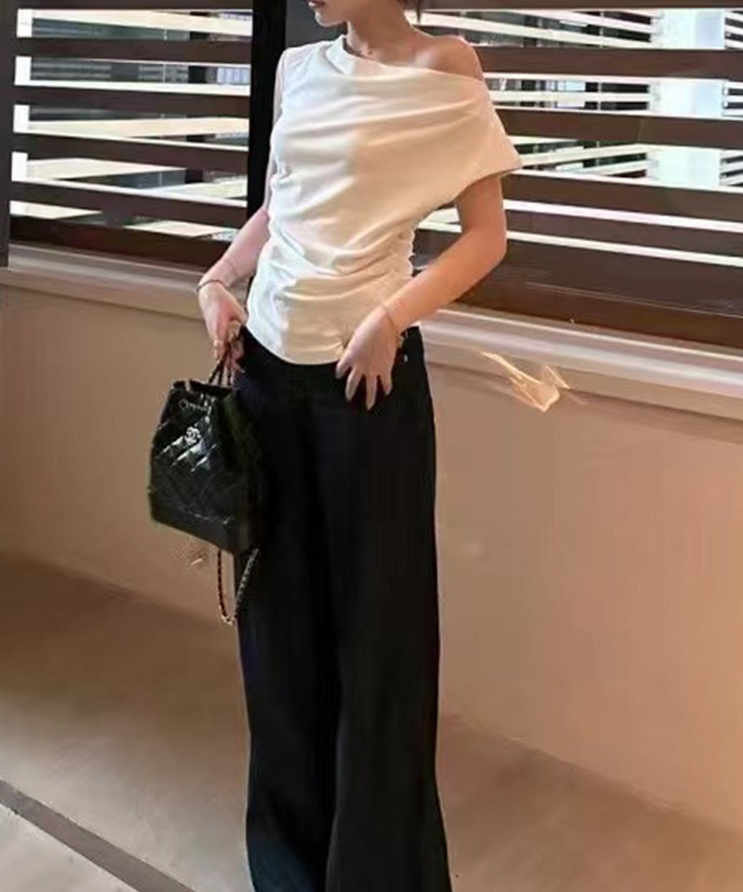 オフショルダー サイドギャザー 半袖 デザイン カットソー