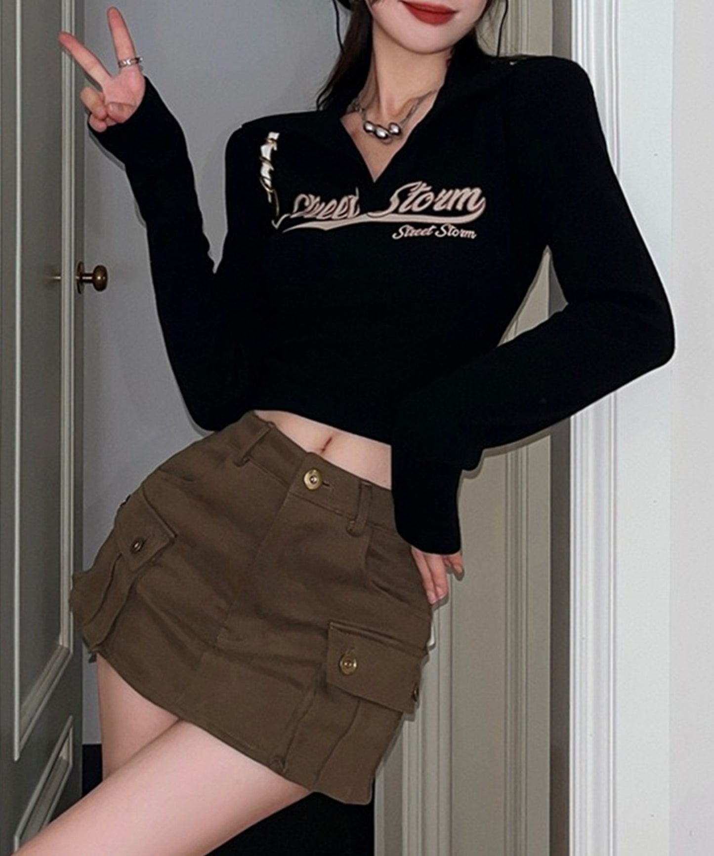 ロゴプリント 襟付き スキッパーネック クロップド丈 カットソー