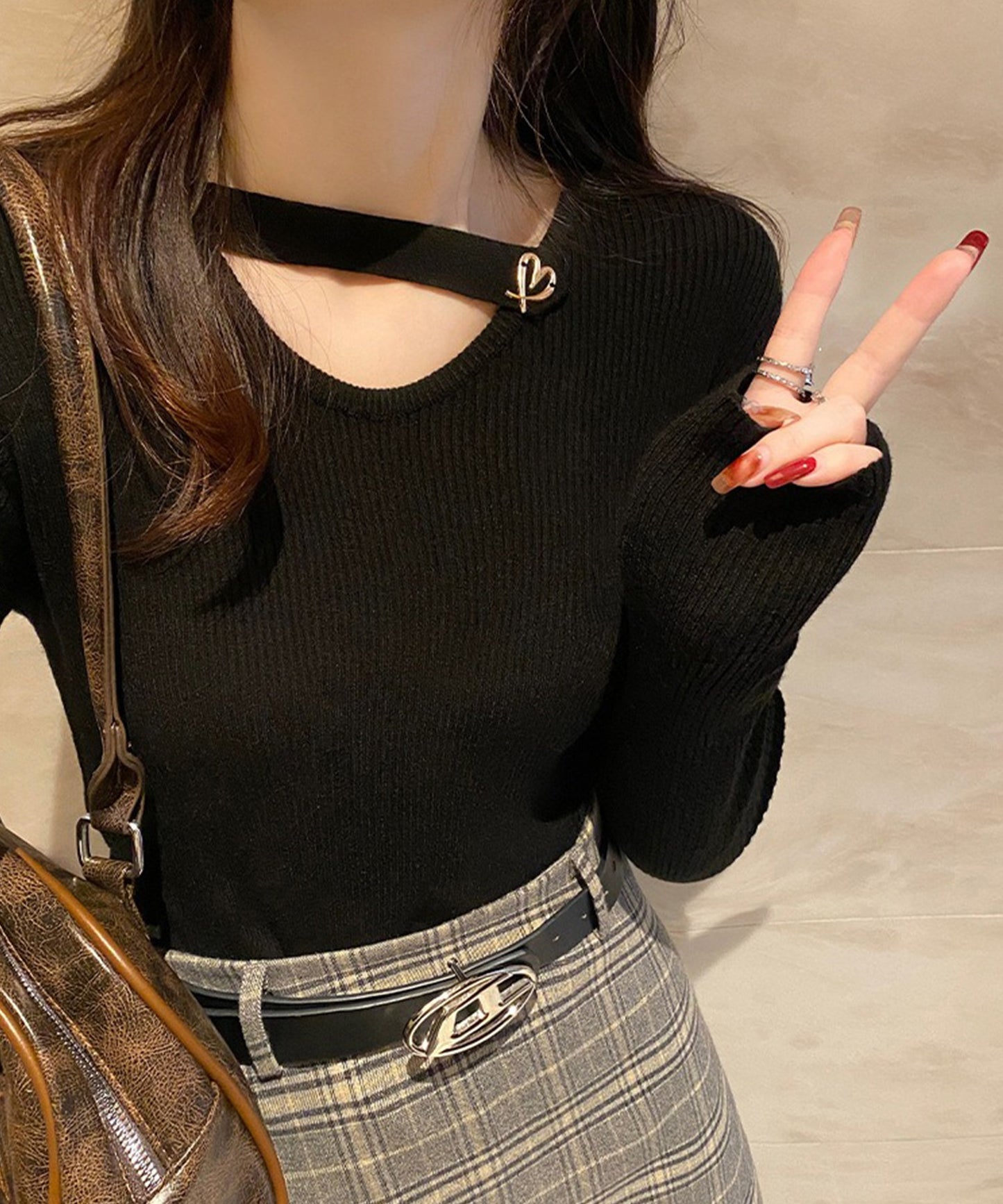 ハート モチーフ付き Vネック リブ ニット プルオーバー
