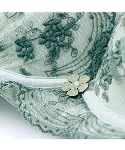 ノンワイヤー 花柄刺繍レースブラ・ショーツ2点セット