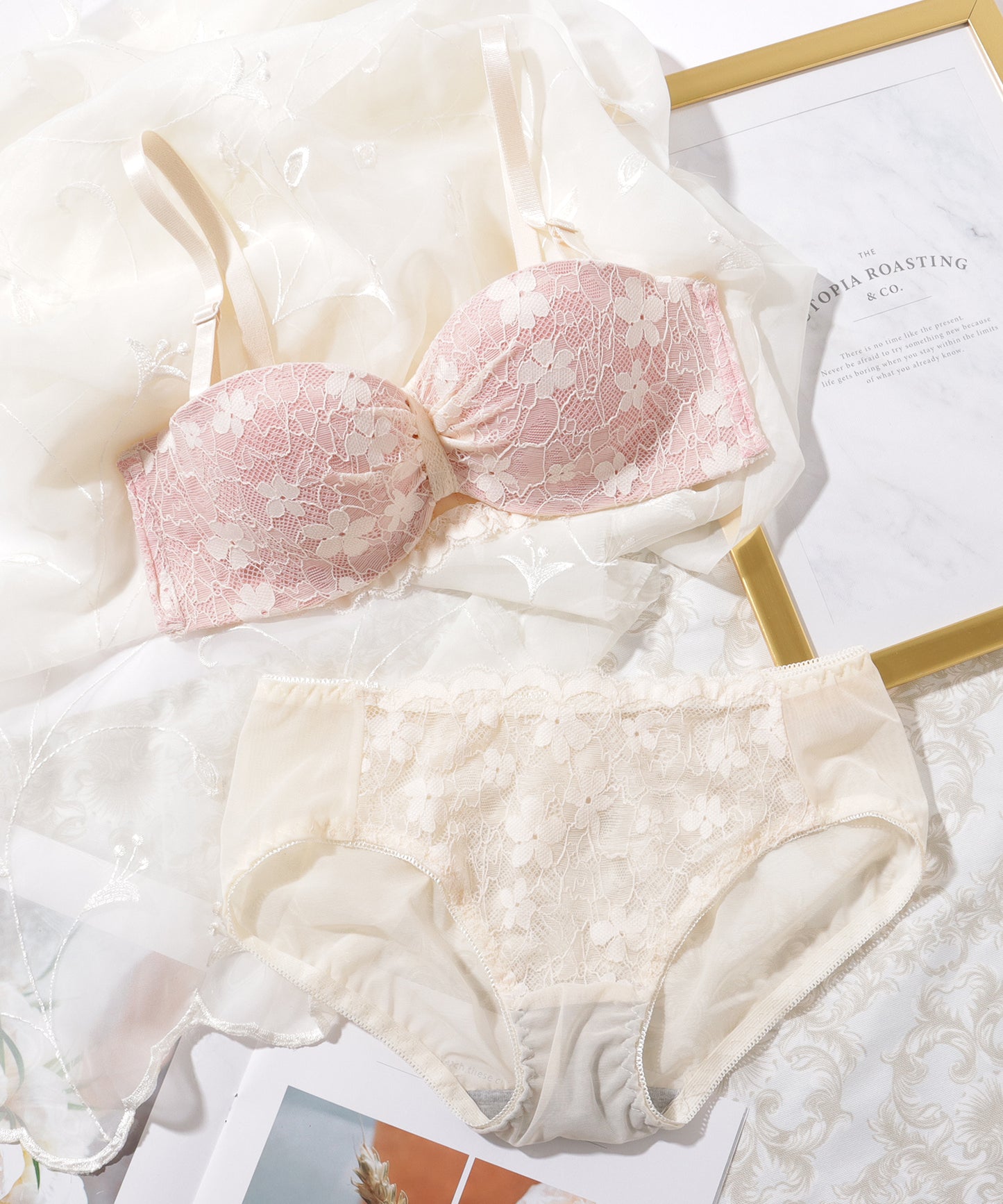 【2点セット】フラワー レース 1/2 ブラ&ショーツ