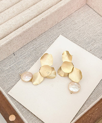 メタリック フラワー 凹凸 パール ピアス
