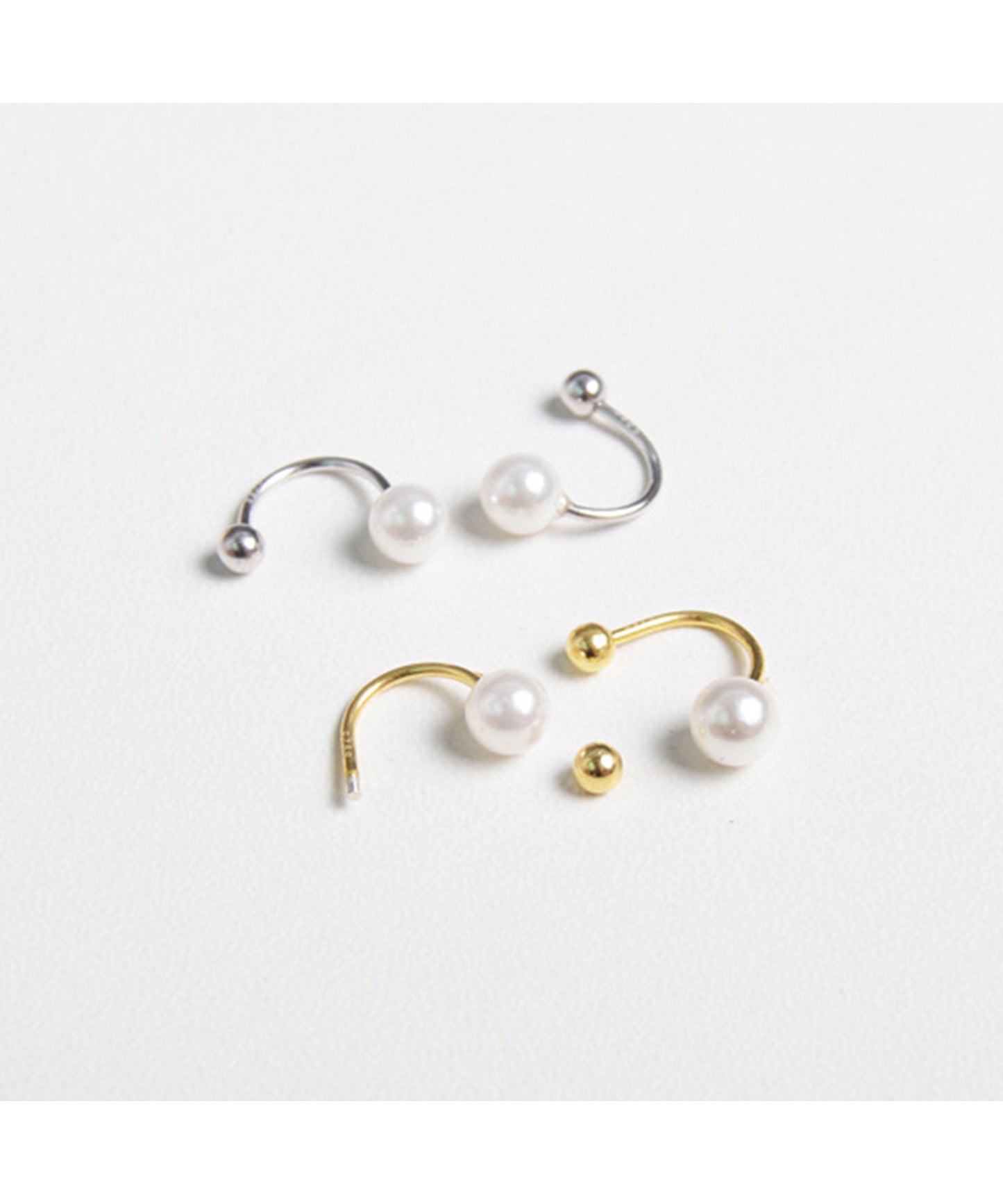 パール × メタリック ボール デザイン ピアス