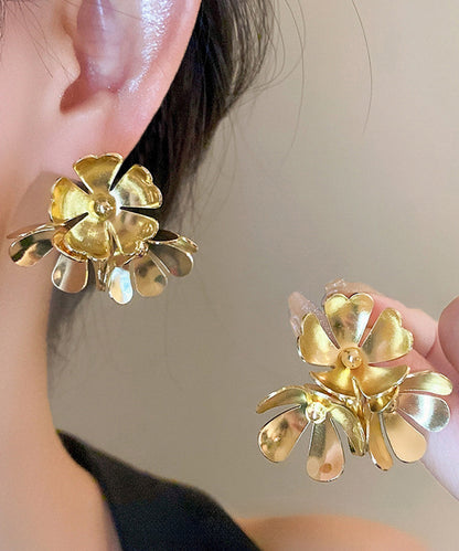 メタリック 3D ブーケ フープ ピアス