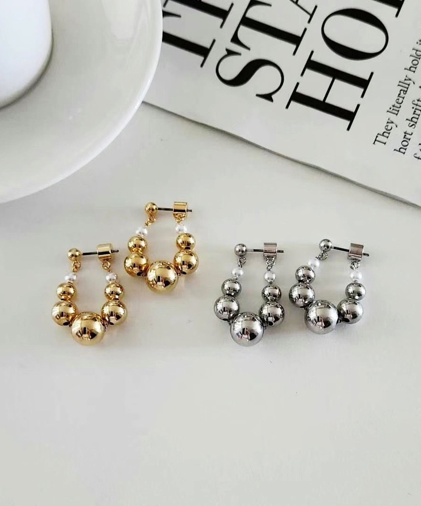 メタリック ボール チェーン フープ ピアス