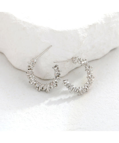 メタリック 3D ハーフ リング ピアス