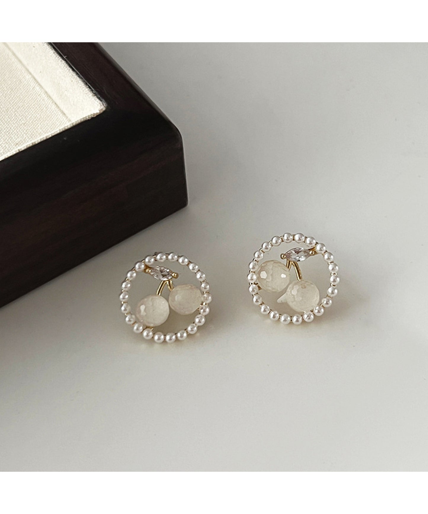 リッチ テイスト バラエティ デザイン ピアス