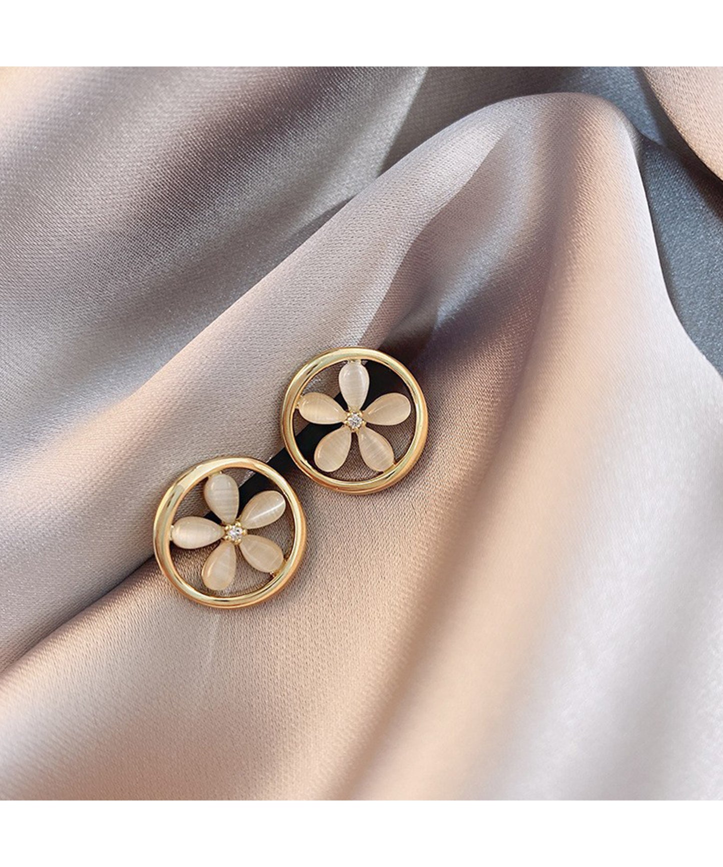 リッチ テイスト バラエティ デザイン ピアス