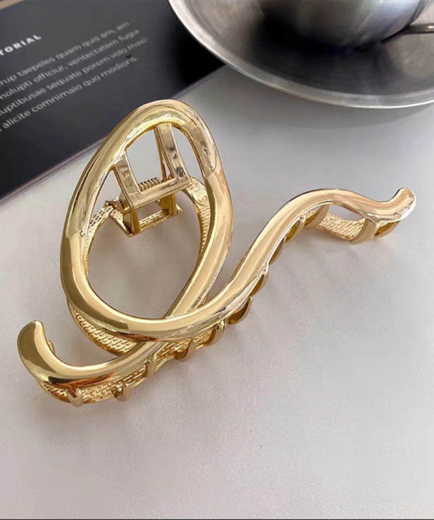 メタリック ウエーブ ライン ヘア バンスクリップ