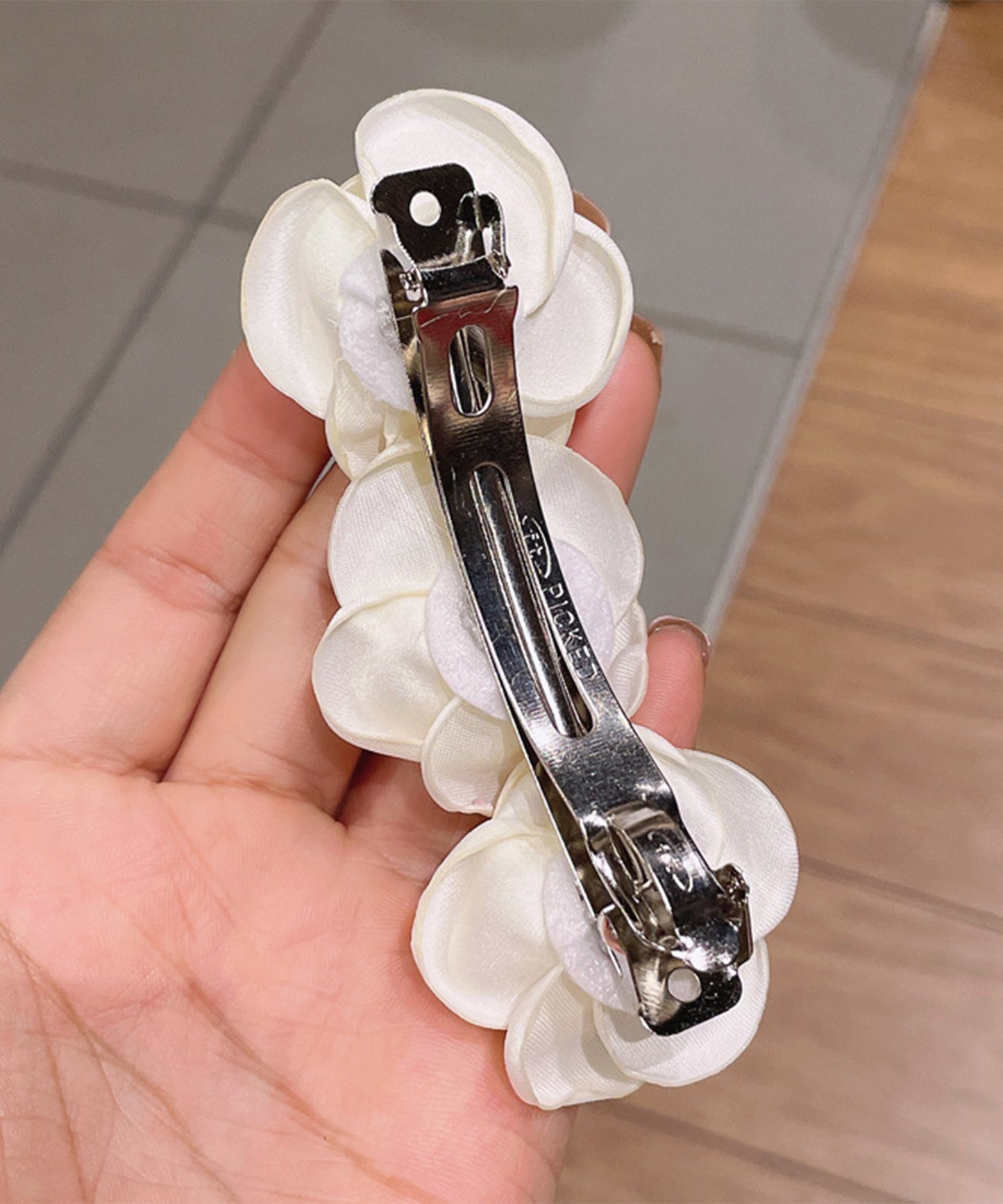 【2点セット】 3連 ローズ ヘア バレッタ