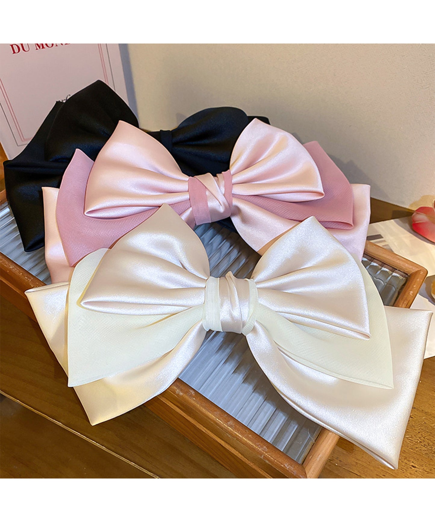サテン調 ビッグ リボン ヘア バレッタ
