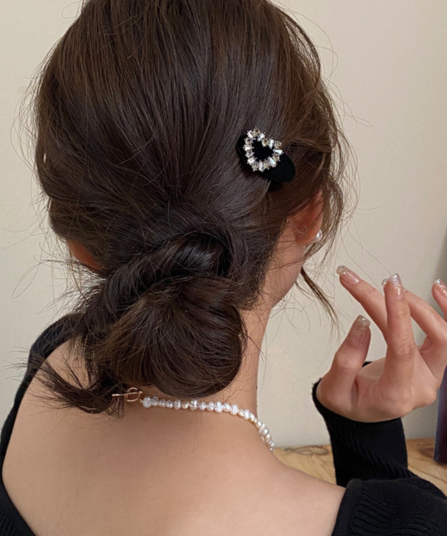 【2点セット】ビジュー モチーフ ベロア ヘア クリップ
