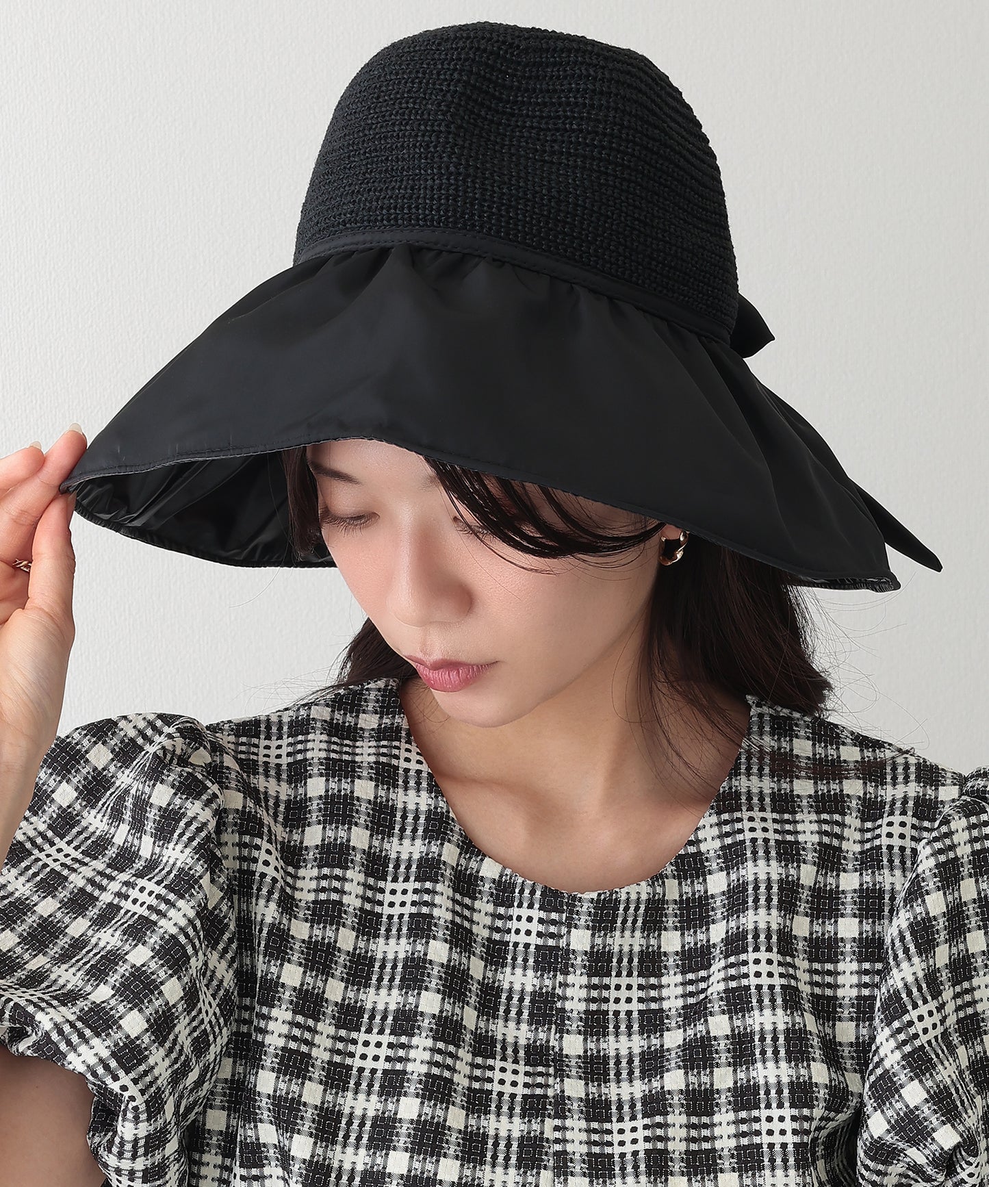 ストラップ付き バック リボン ギャザー ビッグ ハット