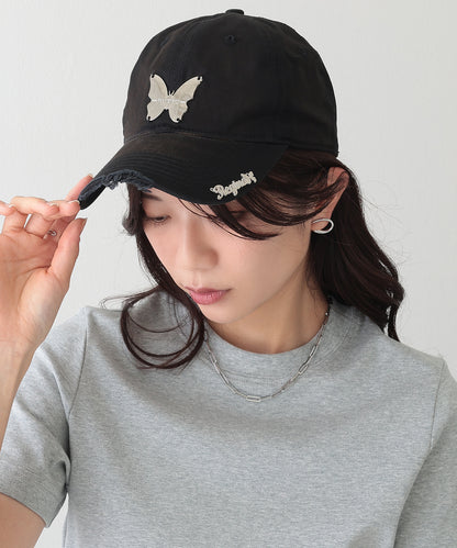 メタリック バタフライ付き サイド ロゴ キャップ