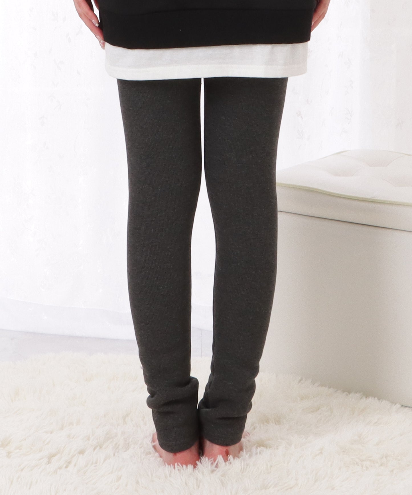 裏起毛細見えリブカラー10分丈レギンス