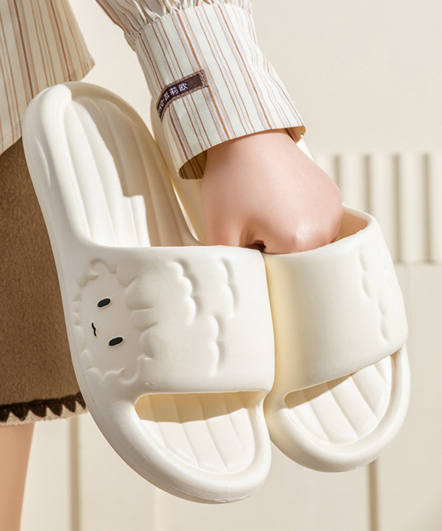 ヒツジ フェイス EVA フラット サンダル シューズ