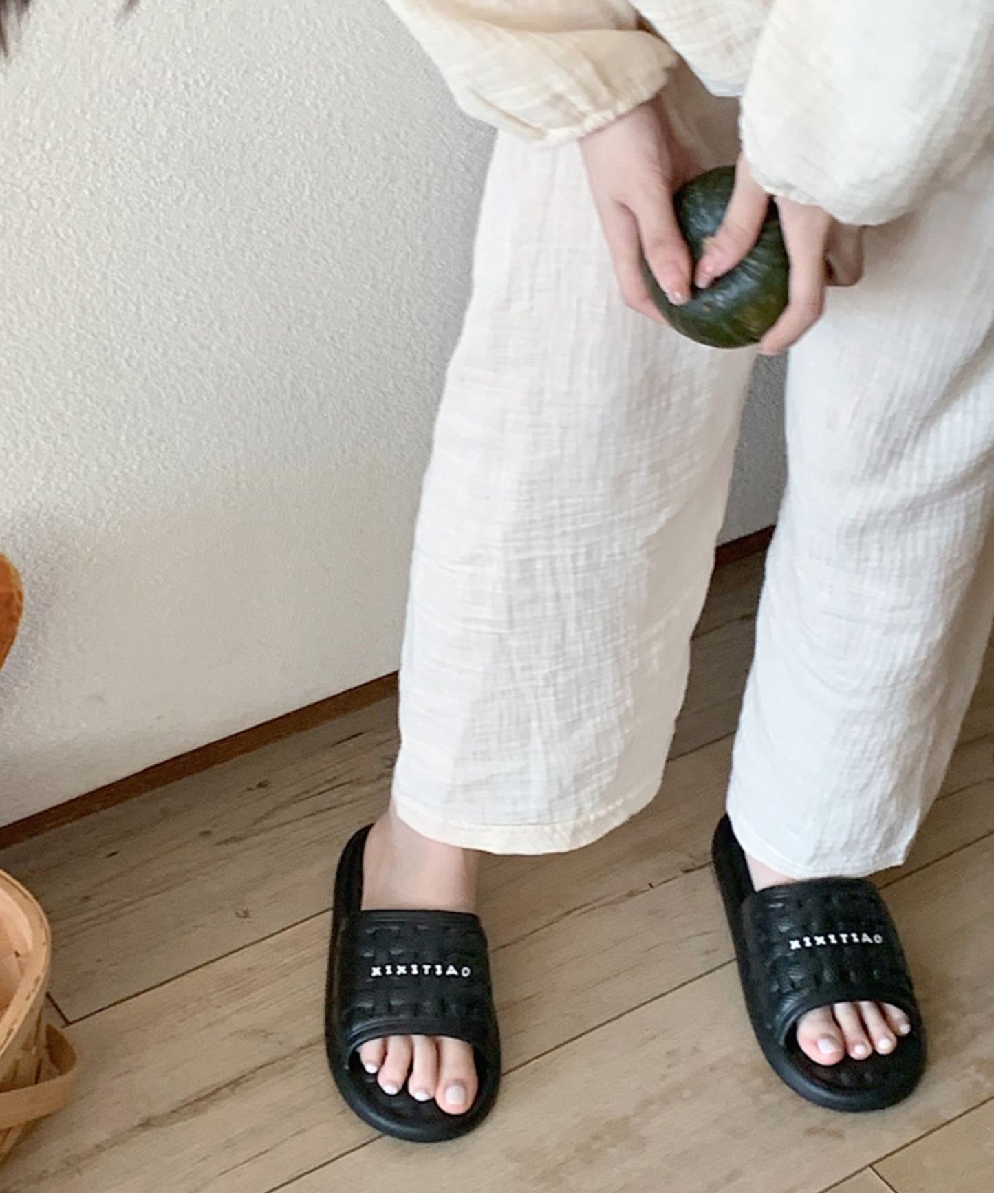 バスケット柄 ロゴ EVA オープン フラット サンダル