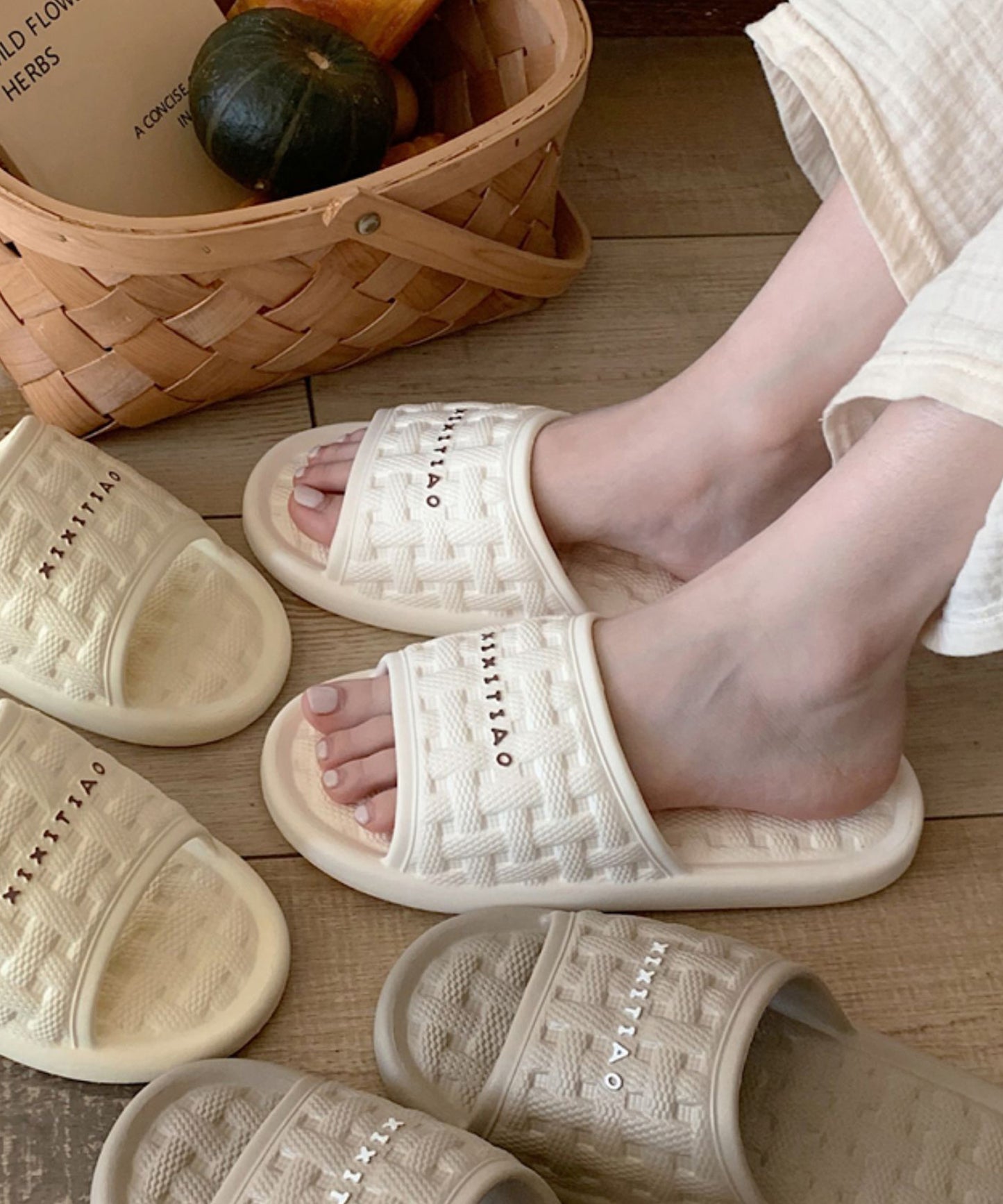 バスケット柄 ロゴ EVA オープン フラット サンダル