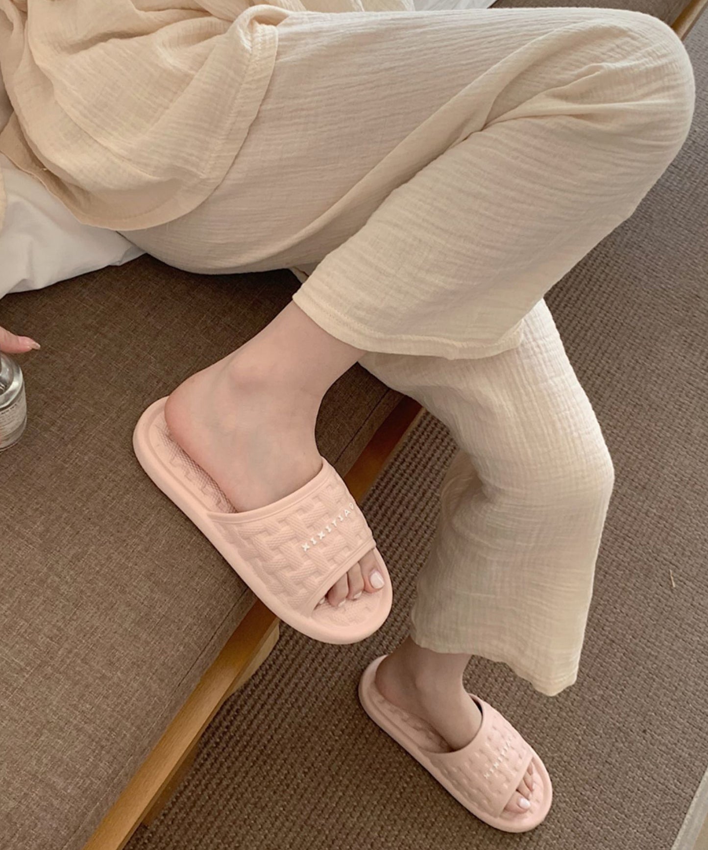 バスケット柄 ロゴ EVA オープン フラット サンダル