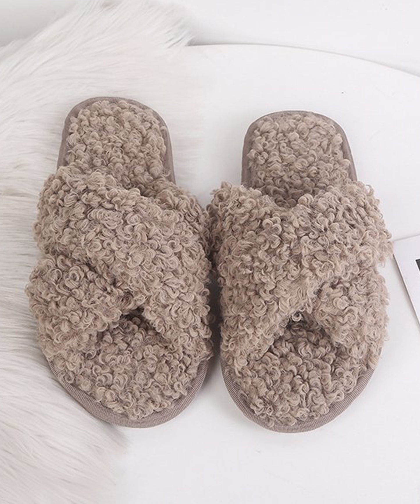 プードルファー クロスデザイン フラット スリッパ ルームシューズ