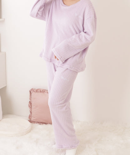立体ストライプ刺繍付きプルオーバールームウエア