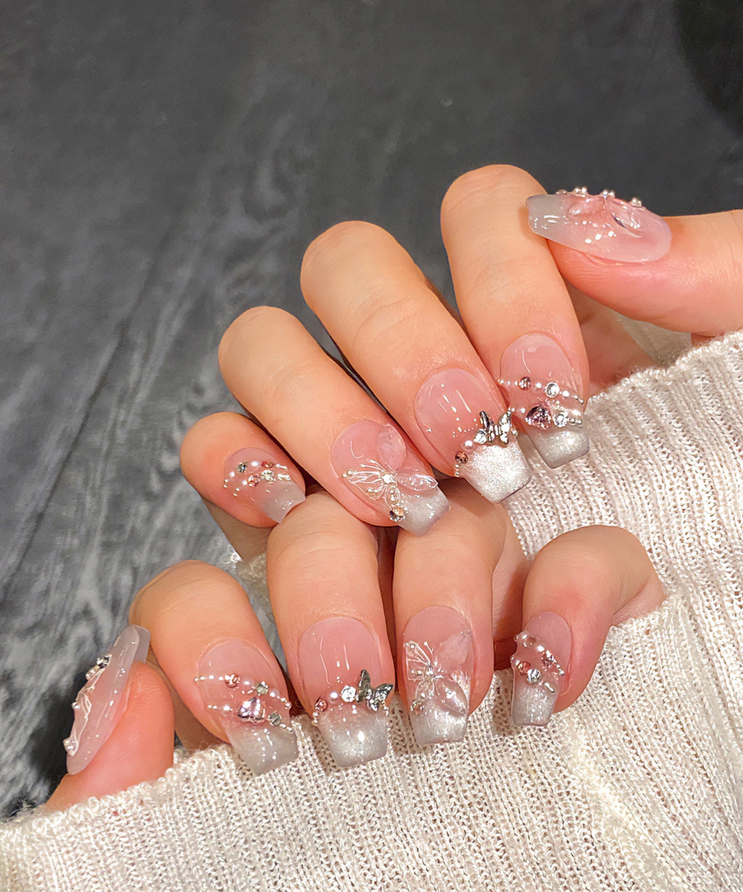 3D バタフライ ビジューライン フレンチ ネイルチップ