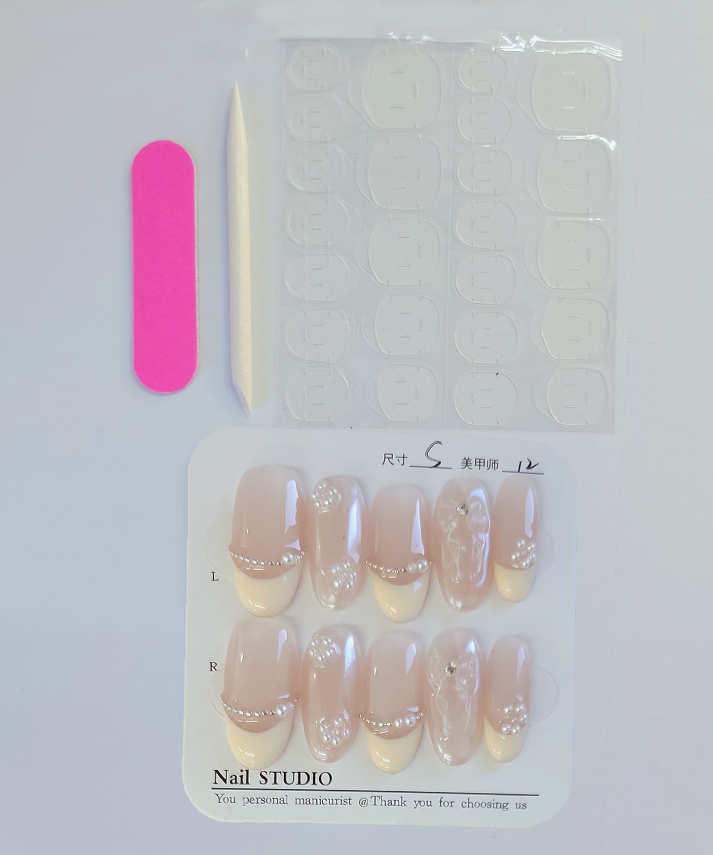 パール リボン フレンチ オーバル ネイルチップ