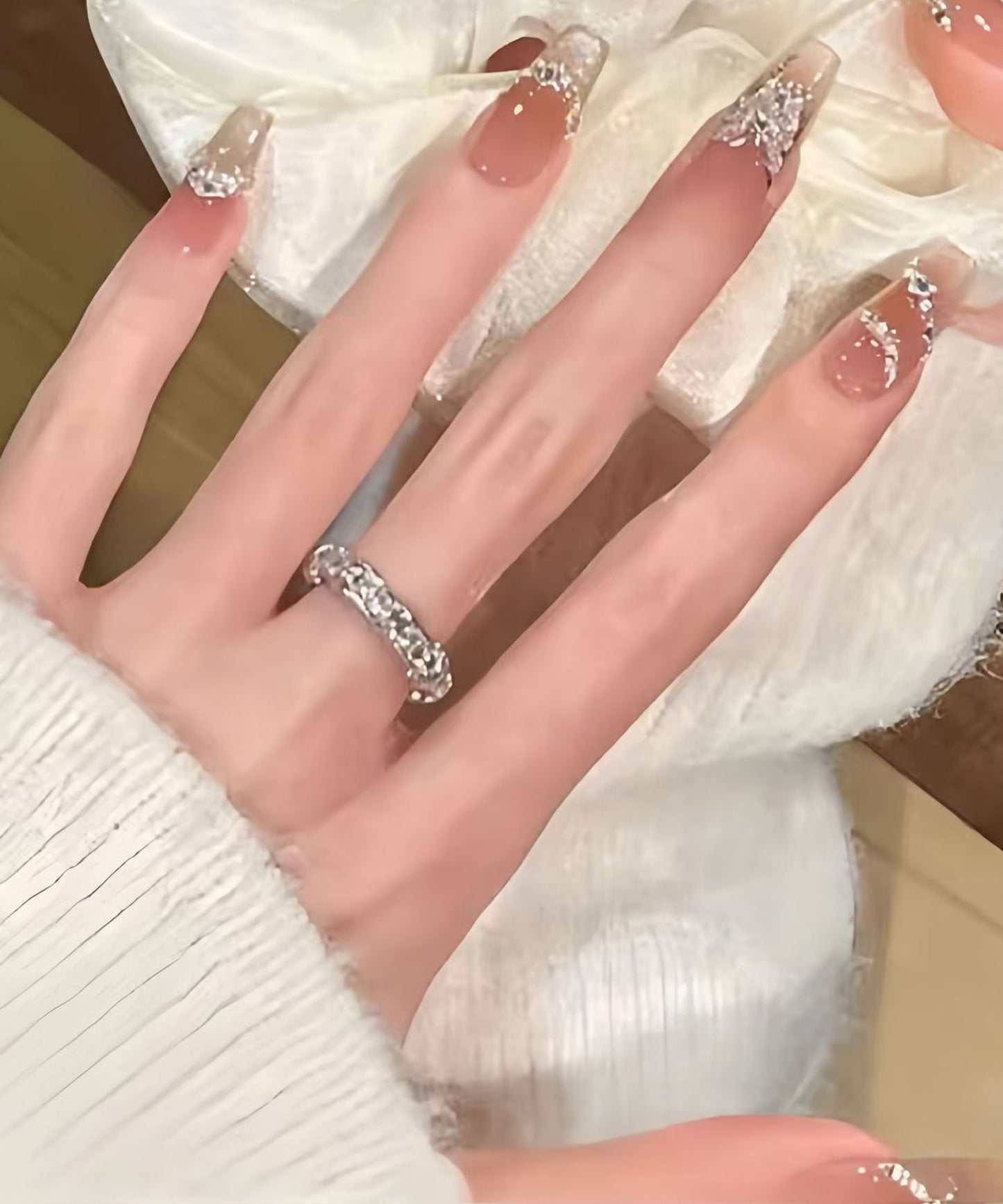 ビジュー付き バタフライ アート ラメ ネイルチップ