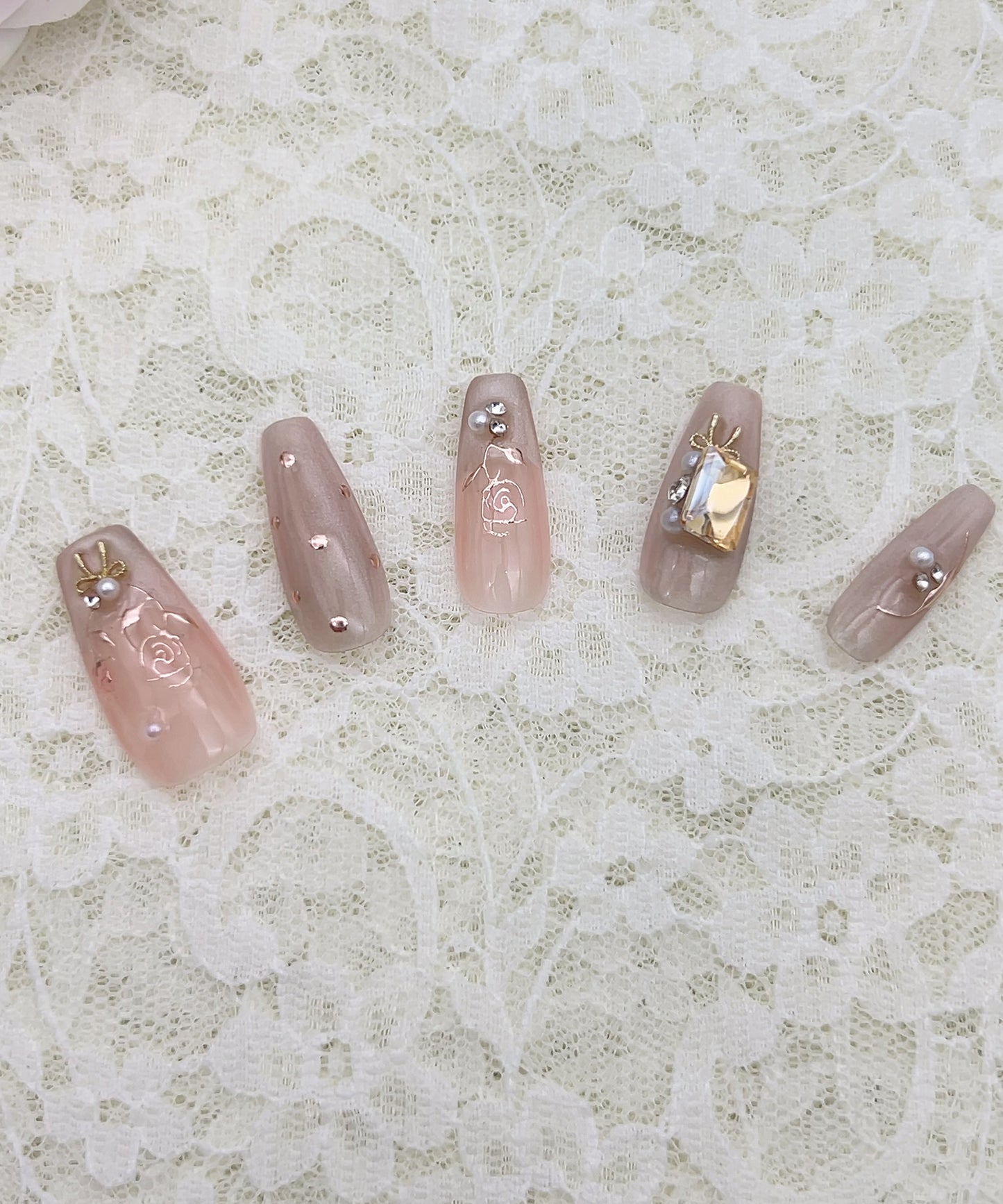 ローズ バラエティ ゴールド ドットネイルチップ