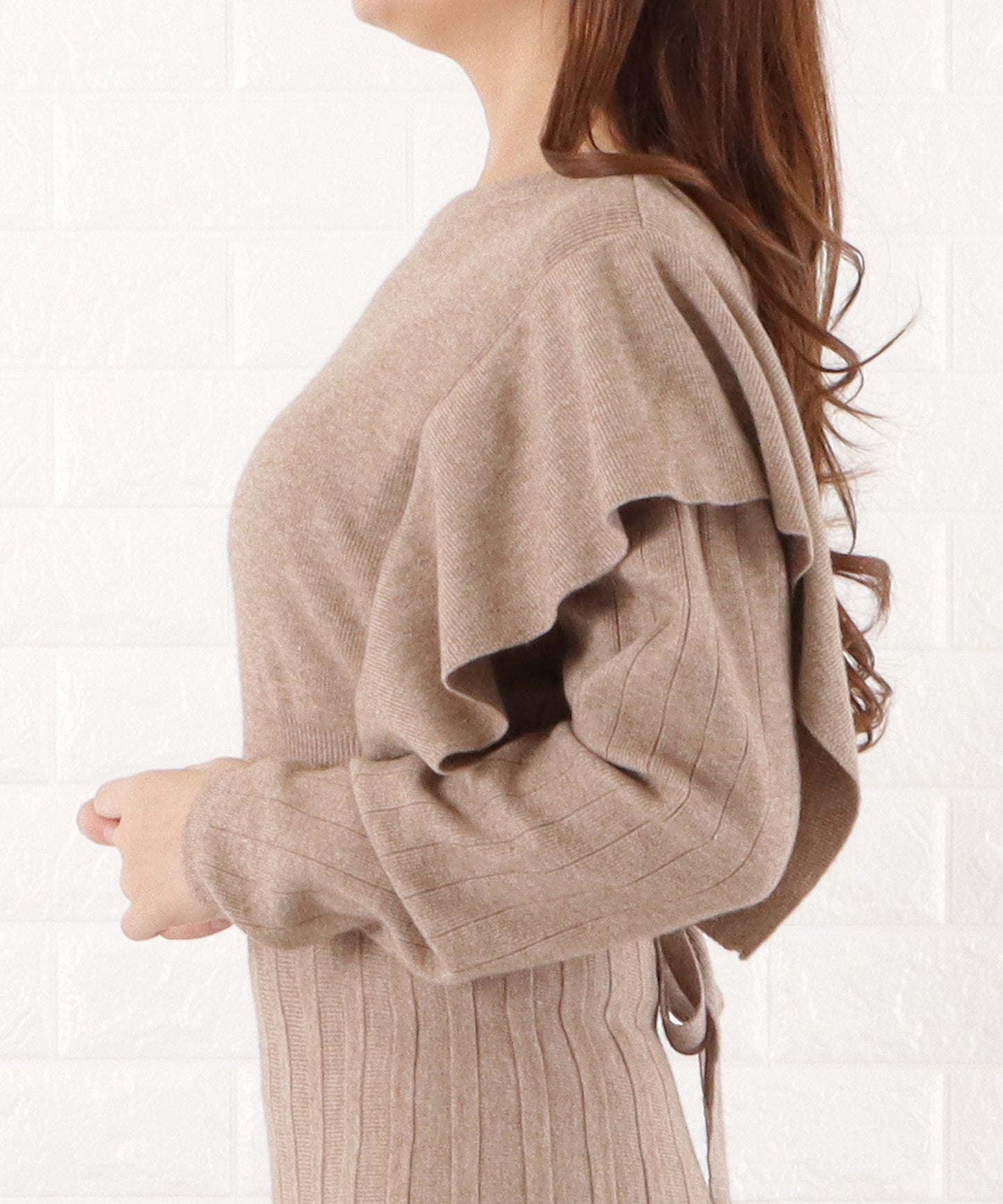 ショルダーフリル切替ニットワンピース