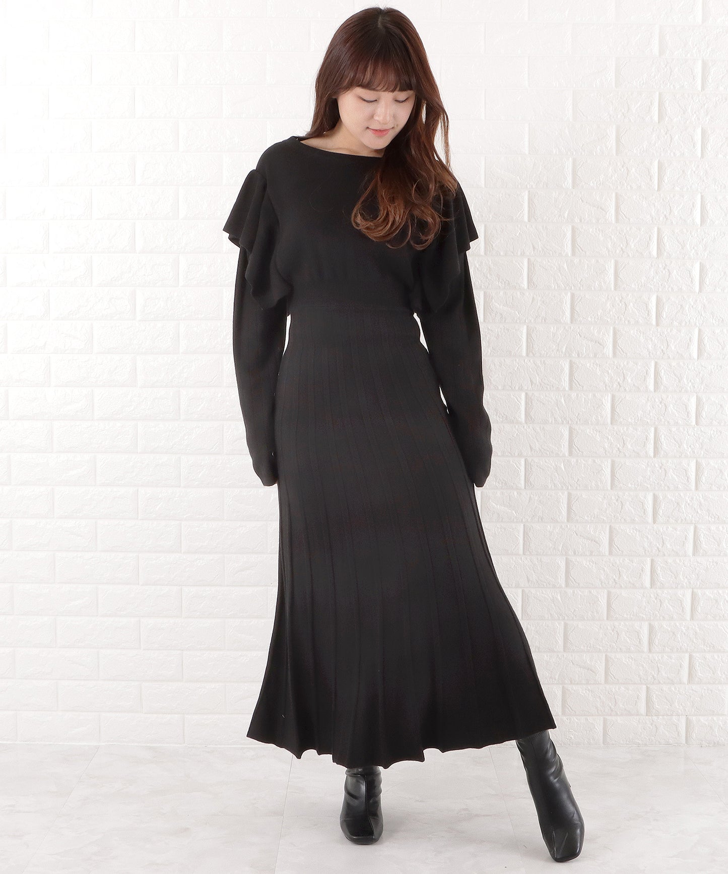 ショルダーフリル切替ニットワンピース