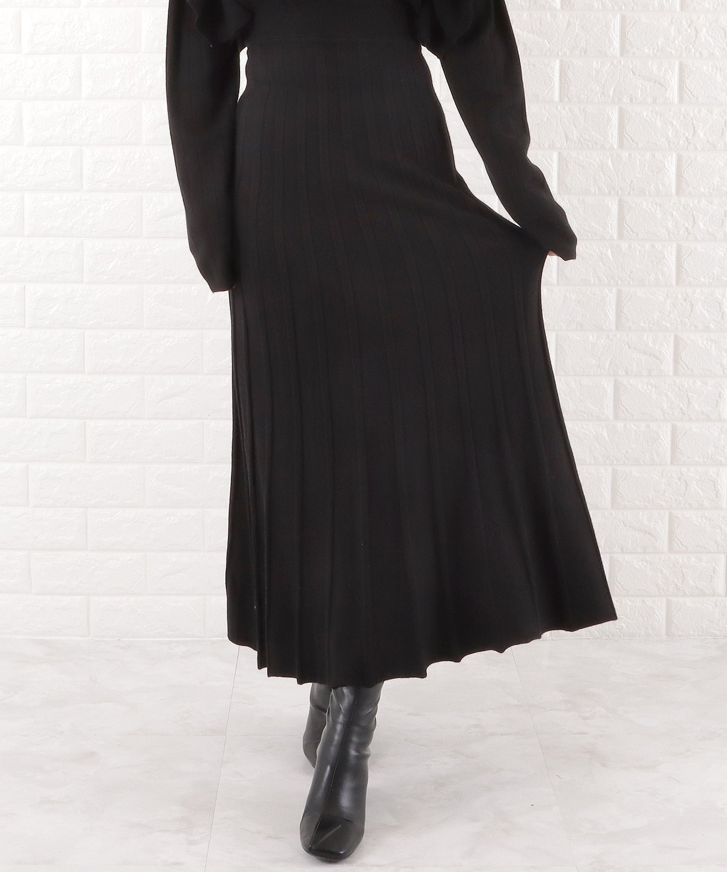 ショルダーフリル切替ニットワンピース