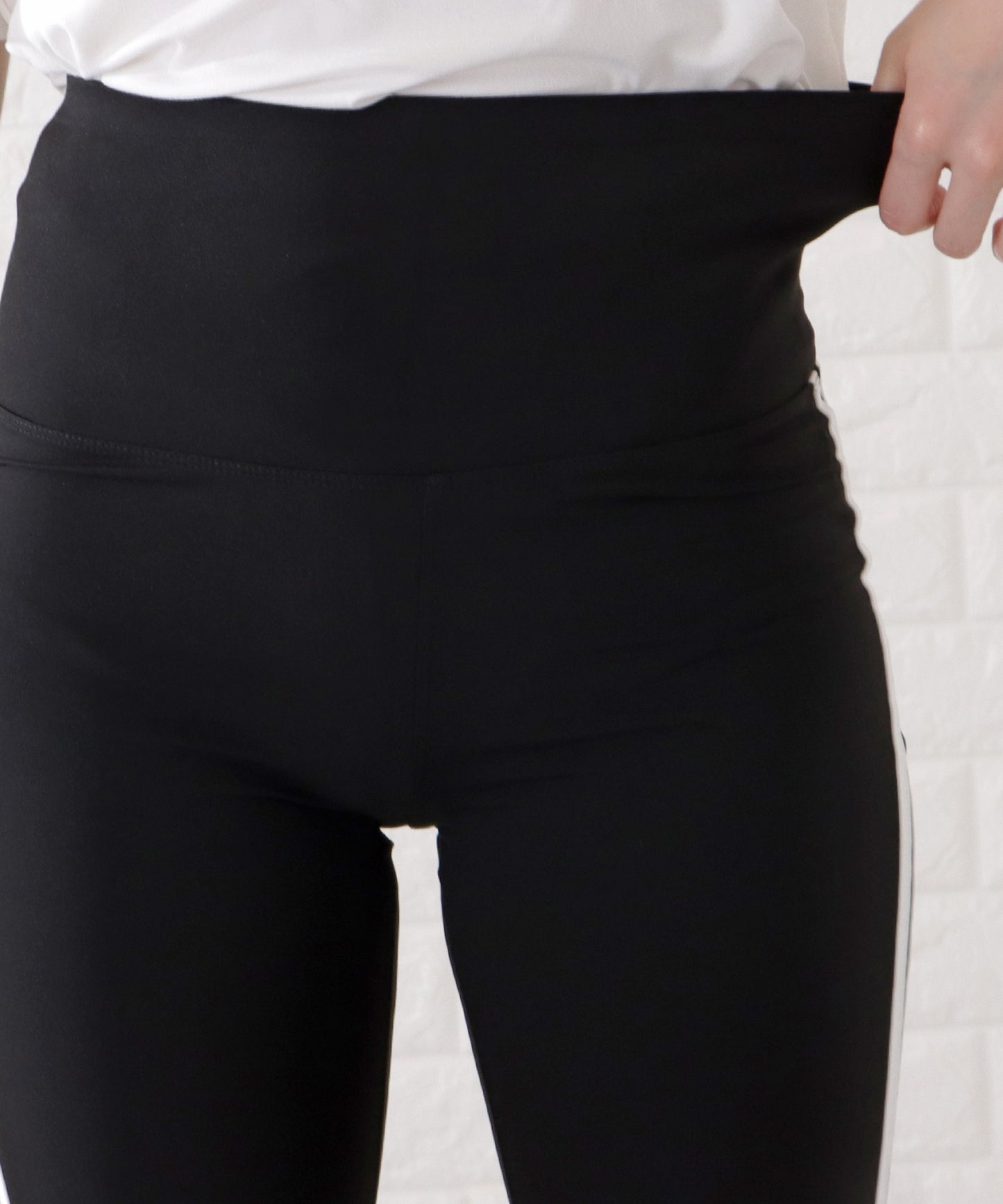 サイドラインストレッチフレアパンツ